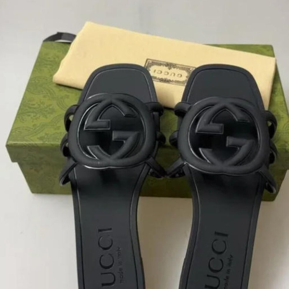 Gucci Women's Black Marmont Rubber Slides US 9 - New with Box